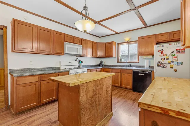 $289,900 | 718 6th Street Northwest, Faribault, MN 55021