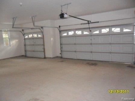 2929 Stanton Road Lake Orion, MI 48362 - Photo 18 of 19 017.JPG