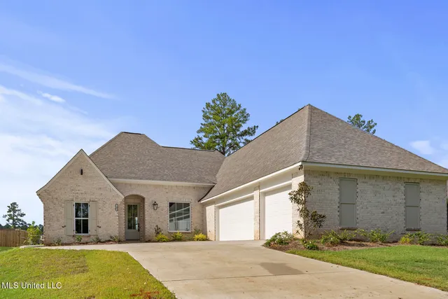 $439,000 | 103 Charleston Lane, Madison, MS 39110