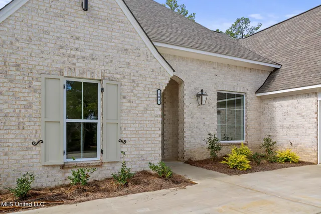 $439,000 | 103 Charleston Lane, Madison, MS 39110