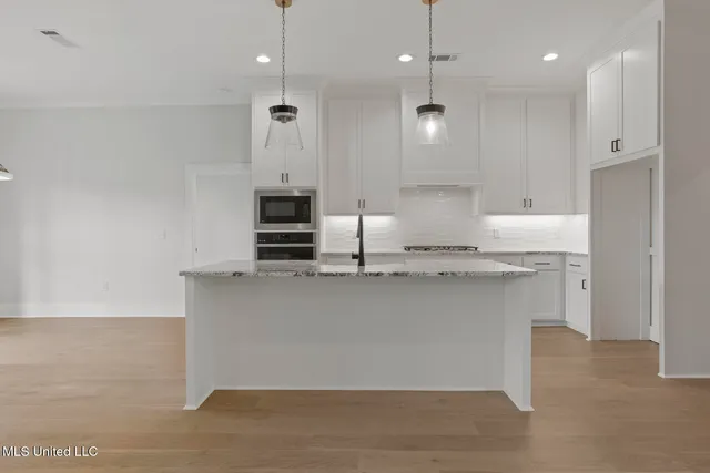 $439,000 | 103 Charleston Lane, Madison, MS 39110