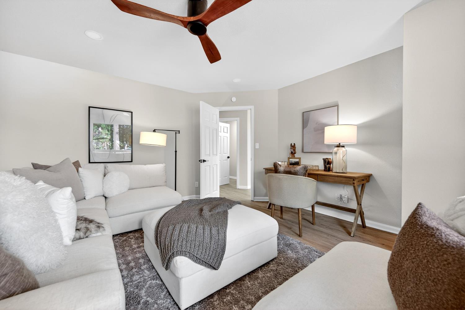 16947 Patricia Way Grass Valley, CA 95949 - Photo 13 of 50 a living room with furniture and a lamp