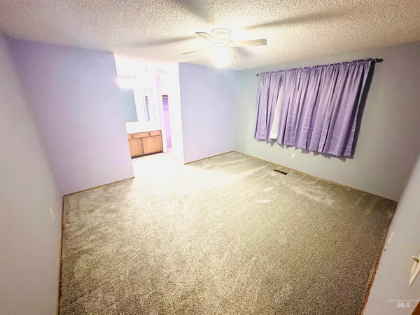 $280,000 | 1111 West D Street, Vale, OR 97918