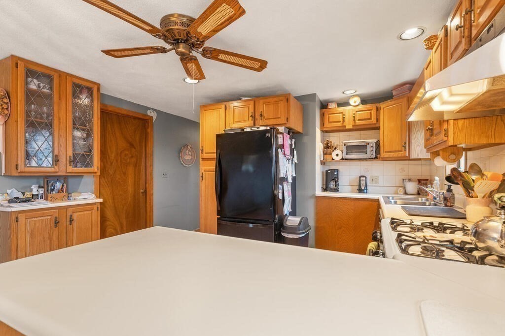 19 North Ridge Road Ipswich, MA 01938 - Photo 13 of 40