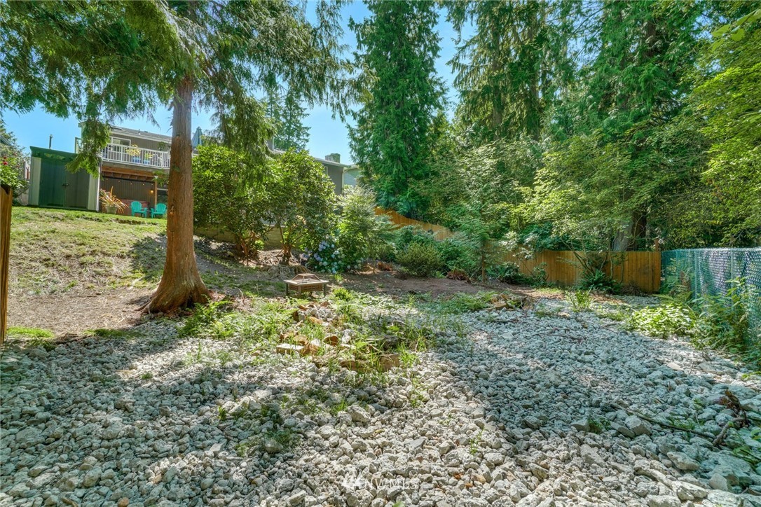 1912 169th Place Southeast Bothell, WA 98012 - Photo 31 of 40 a view of a outdoor space
