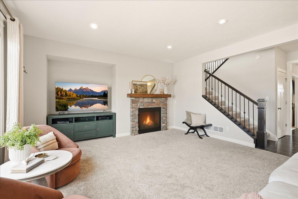 4798 Prairie Trail North Hugo, MN 55038 - Photo 5 of 47