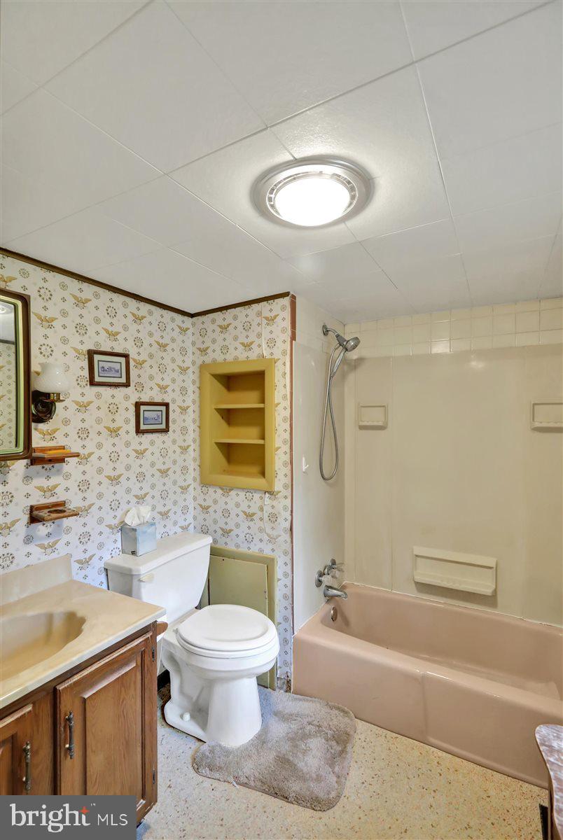 2315 Strasburg Road Coatesville, PA 19320 - Photo 16 of 33