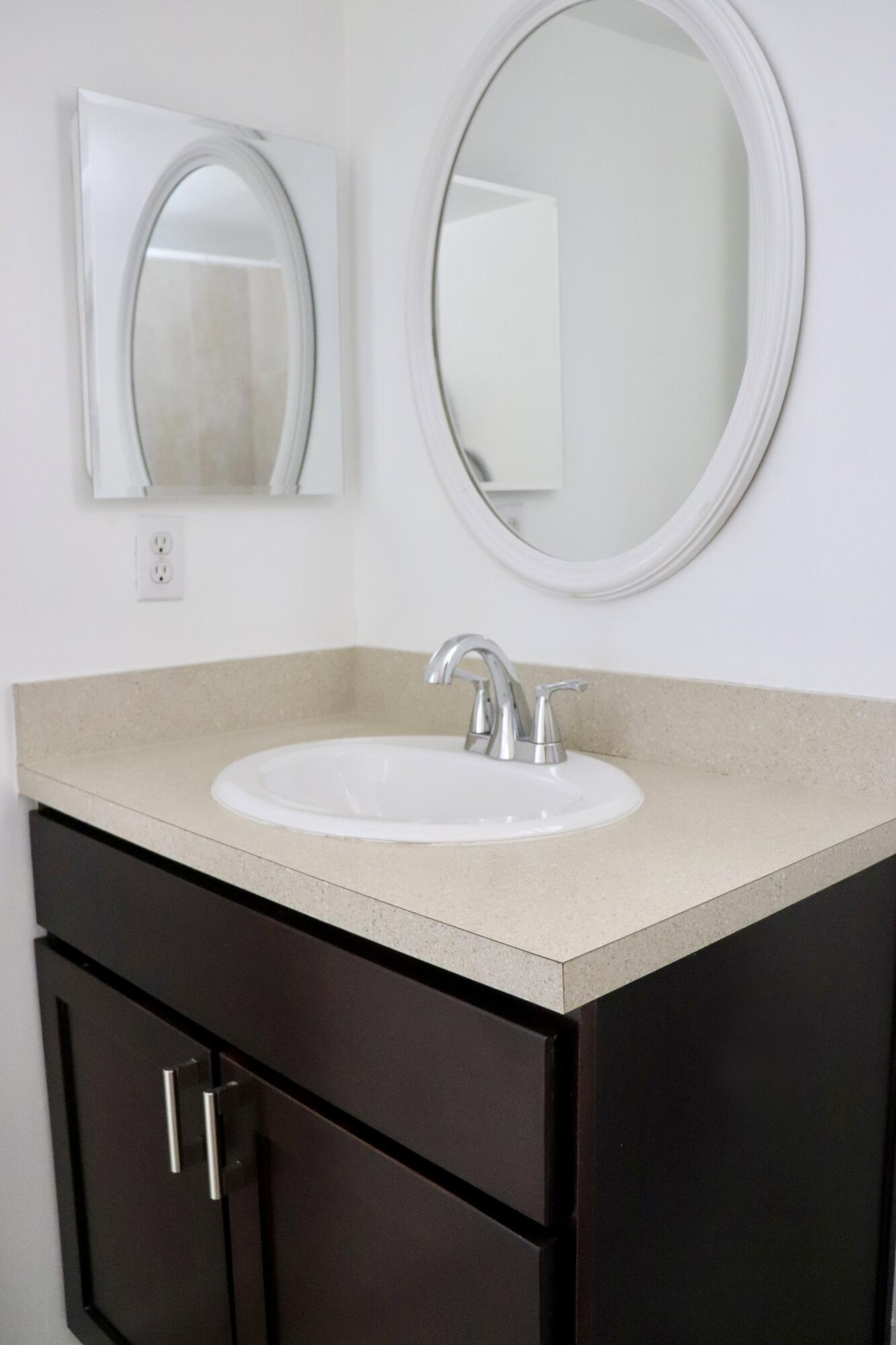 482 Southwest 9th Street, Unit 18 Boca Raton, FL 33432 - Photo 9 of 13 IMG_8059