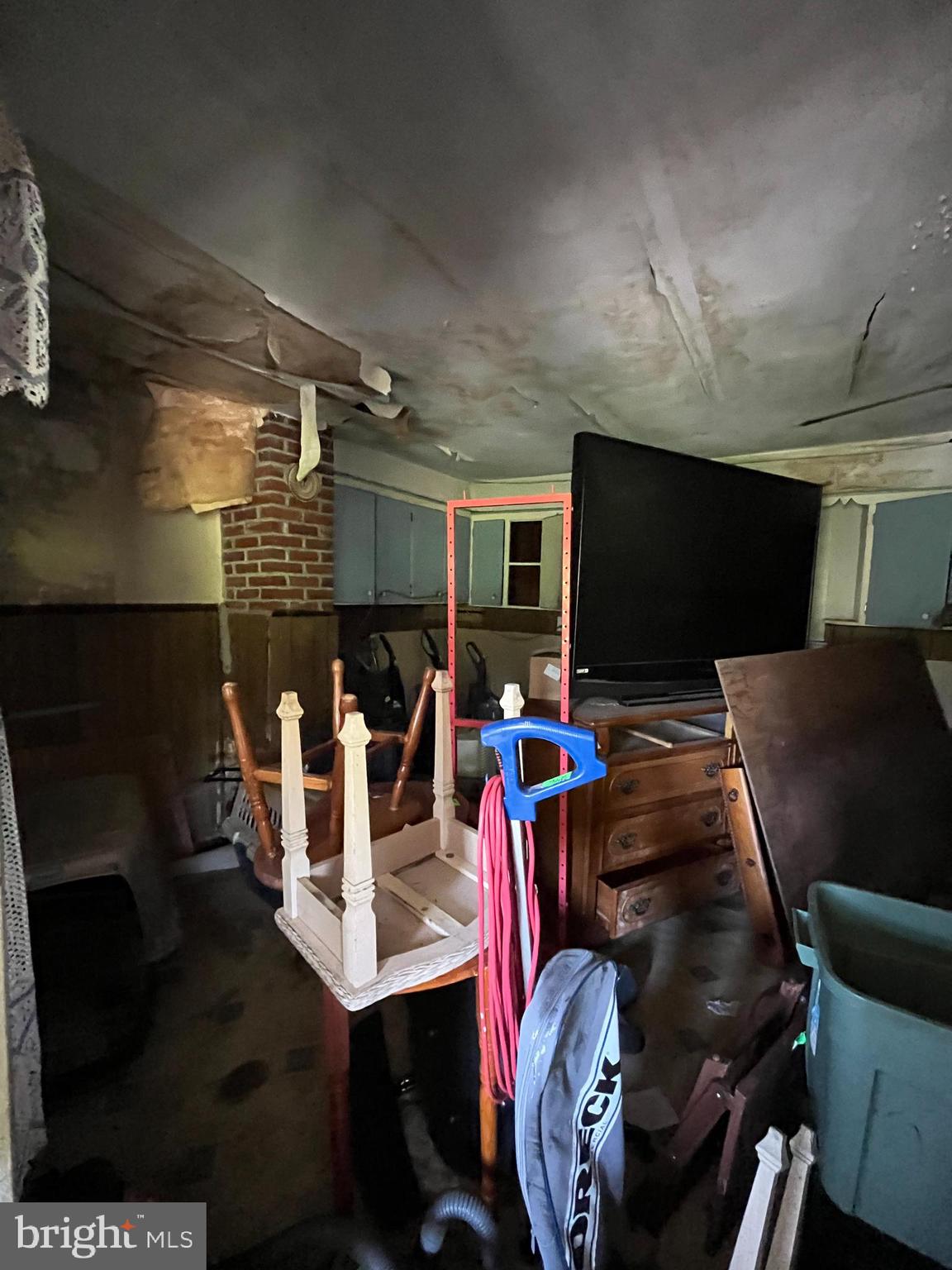 484 Gum Tree Corner Road Bridgeton, NJ 08302 - Photo 12 of 29 a view of a room with gym equipment