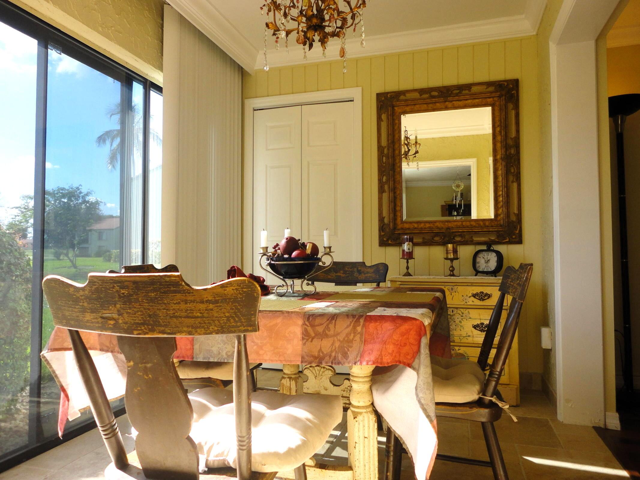 5433 Southeast Miles Grant Road, Unit 104 Stuart, FL 34997 - Photo 9 of 16 Dining room