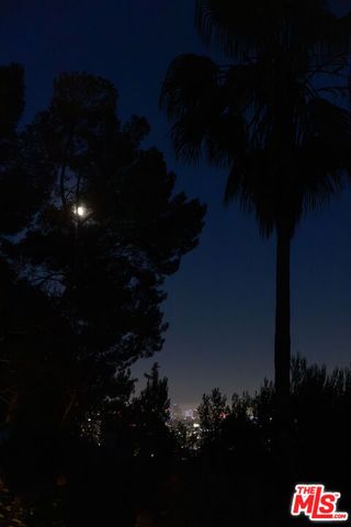 $1,895,000 | 5514 Ridge Oak Drive, Los Angeles, CA 90068