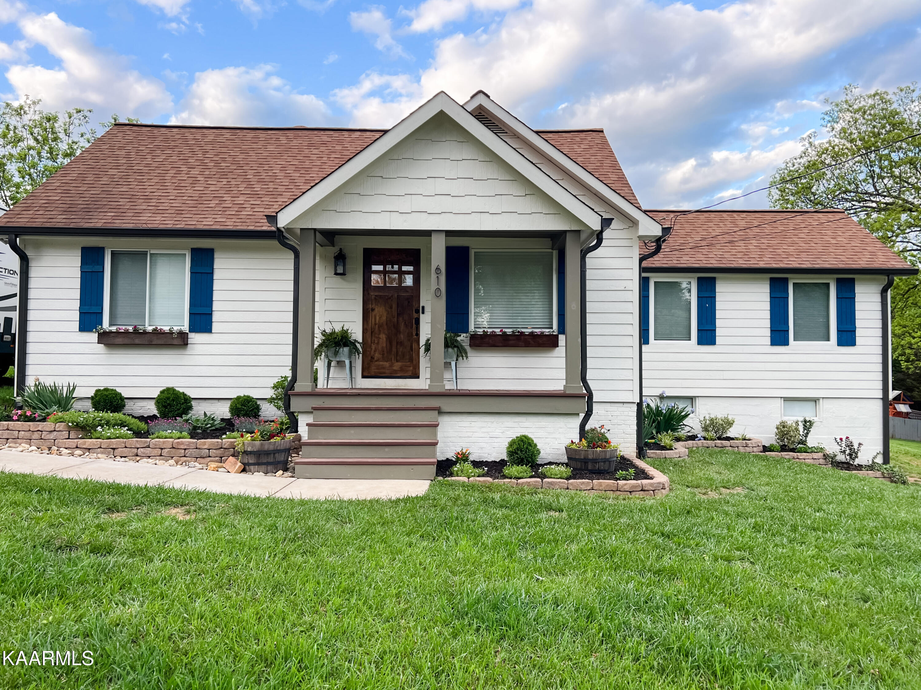 610 Pearson Springs Road Maryville, TN 37803 - Photo 1 of 19 IMG_5715_jpg