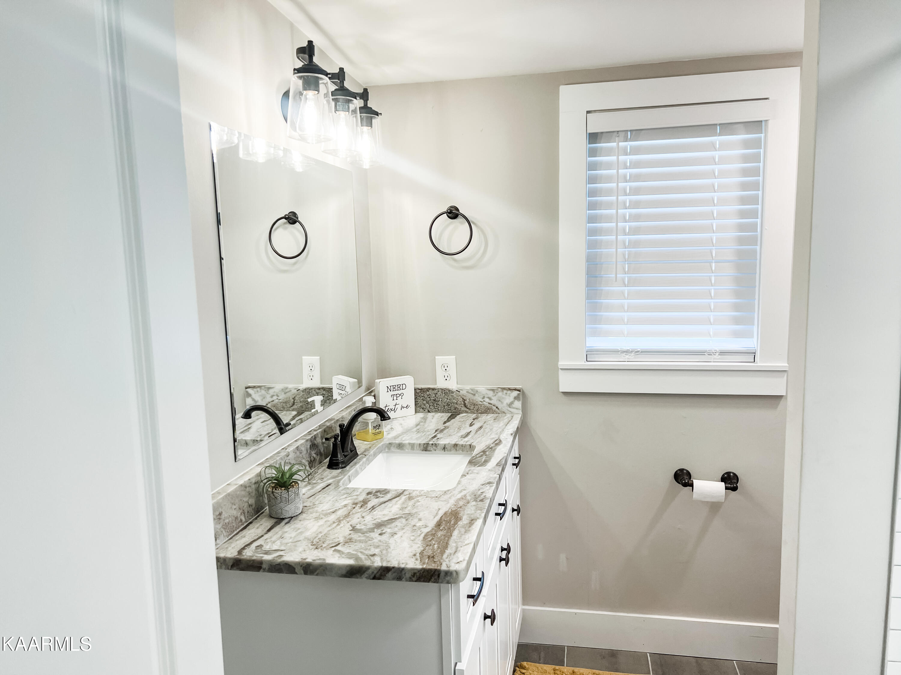 610 Pearson Springs Road Maryville, TN 37803 - Photo 14 of 19 IMG_1272