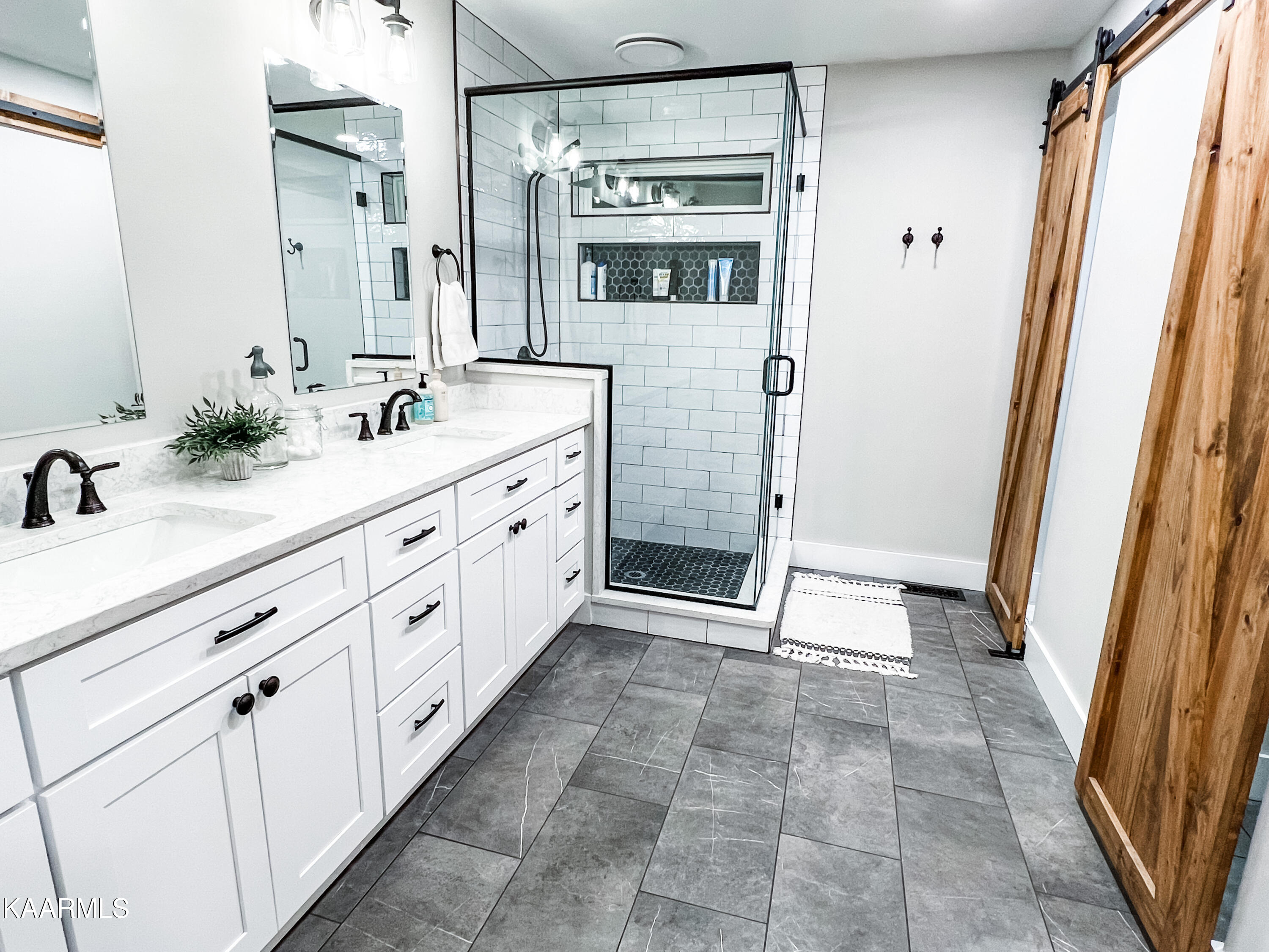 610 Pearson Springs Road Maryville, TN 37803 - Photo 9 of 19 IMG_5746