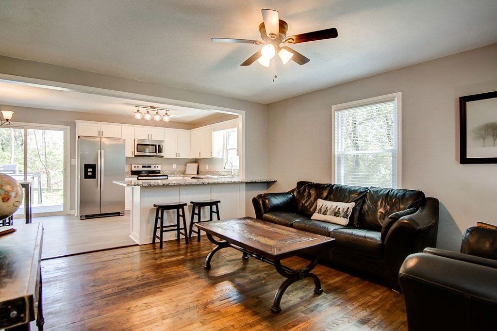 18 Young Road Southwest Cartersville, GA 30120 - Photo 6 of 27 Gallery Image 6