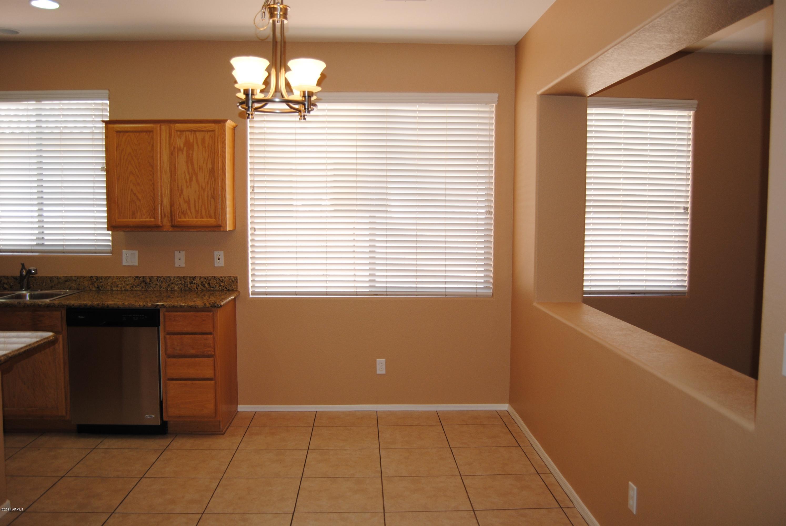 15941 West Calavar Road Surprise, AZ 85379 - Photo 5 of 22 Casual Eat-In Dining Area