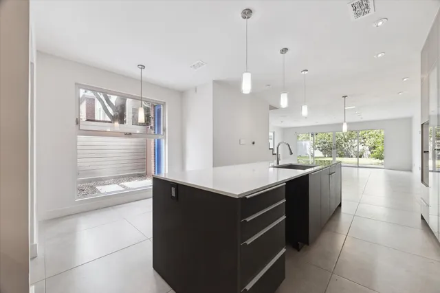 $925,000 | 1222 Marconi Street, Houston, TX 77019