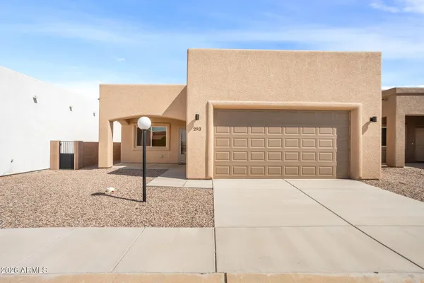$235,000 | 293 South Meadowood Lane, Sierra Vista, AZ 85635