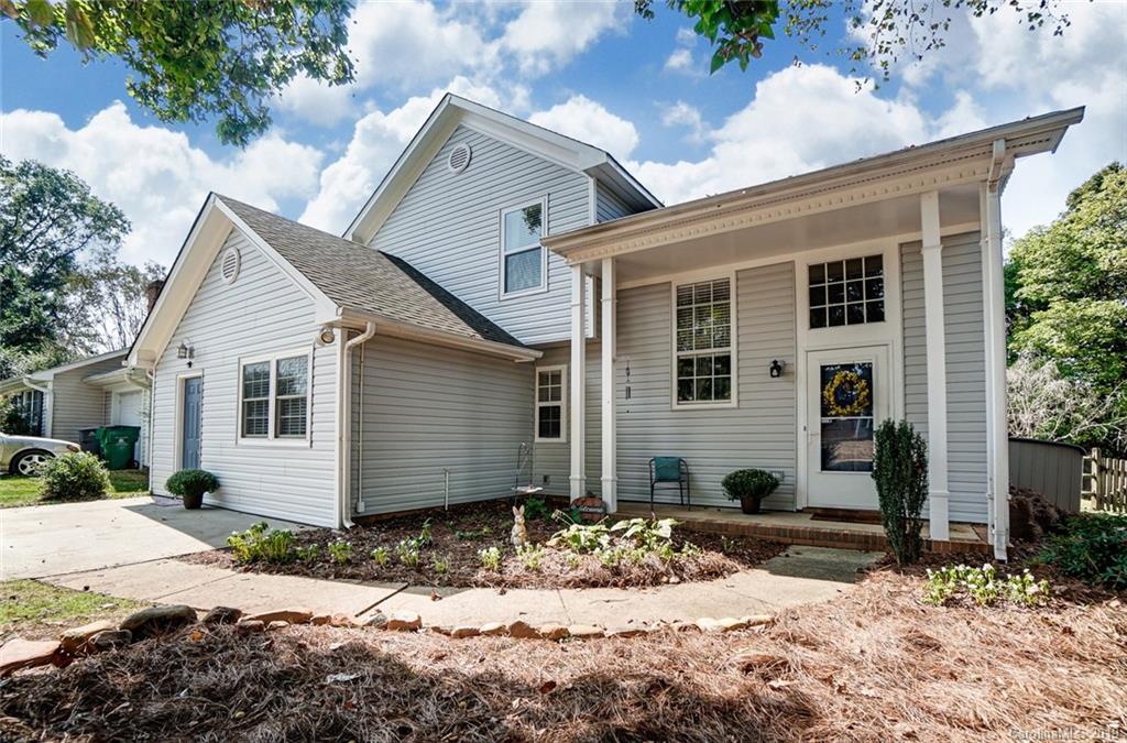 9724 Marshbrooke Road Matthews, NC 28105 - Photo 1 of 36 Gallery Image 1