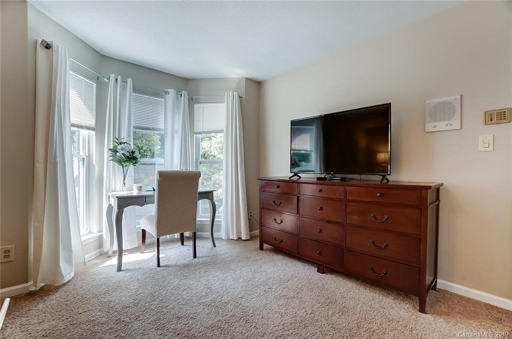9724 Marshbrooke Road Matthews, NC 28105 - Photo 25 of 36 Gallery Image 25