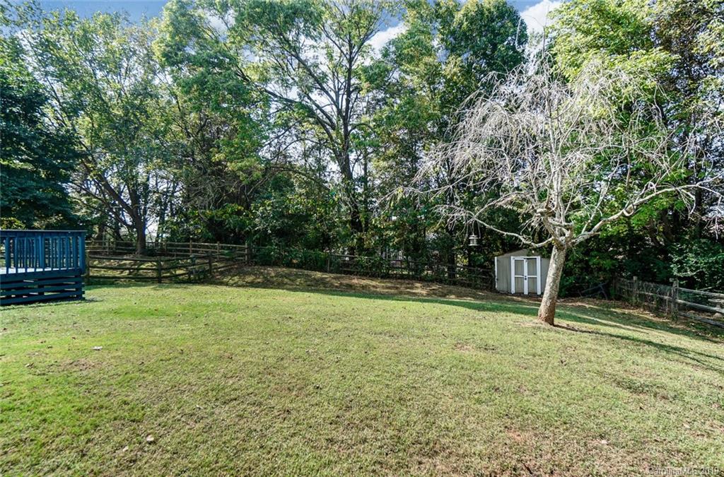 9724 Marshbrooke Road Matthews, NC 28105 - Photo 35 of 36 Gallery Image 35