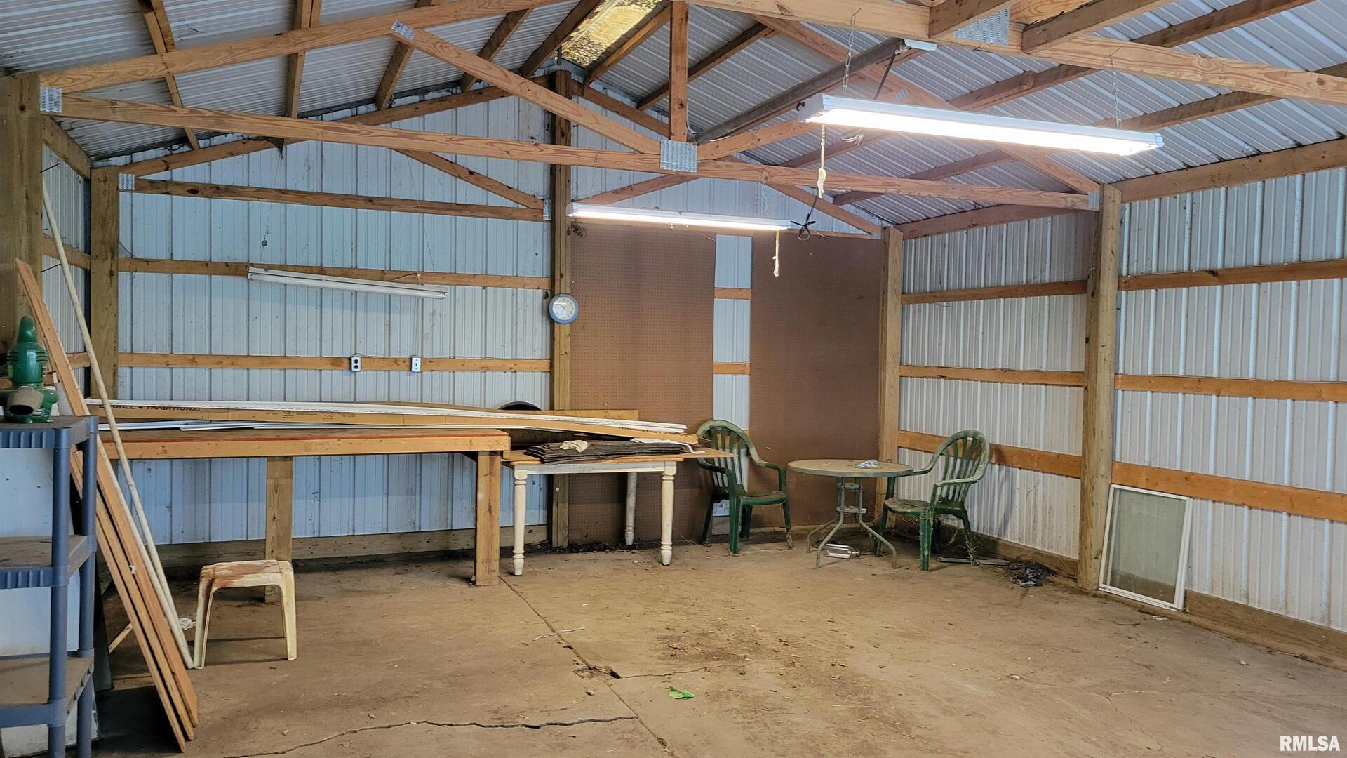111 Wilmington Avenue Orient, IL 62874 - Photo 48 of 48 a view of work room with furniture