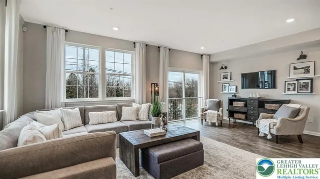 $2,950 | 1103 Meadowlark Drive, Fogelsville, PA 18051