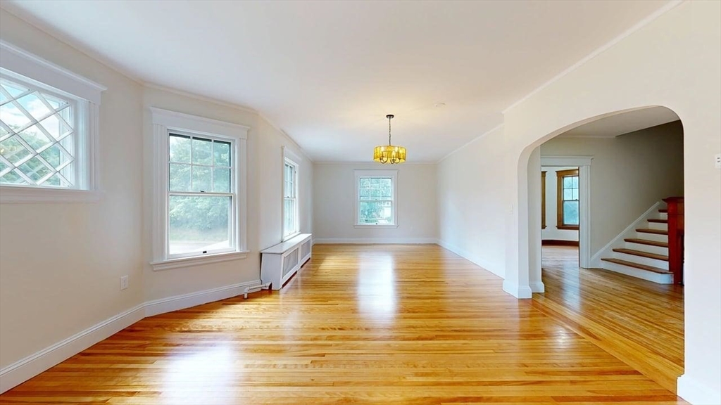 911 Pleasant Street Worcester, MA 01602 - Photo 22 of 42