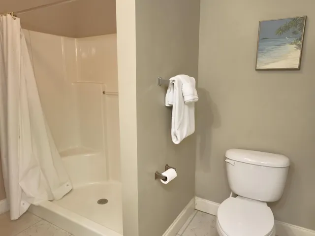 $1,650,000 | 1590 Dolphin Drive, Marathon, FL 33050