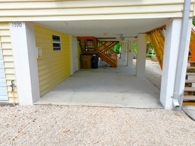 $1,650,000 | 1590 Dolphin Drive, Marathon, FL 33050