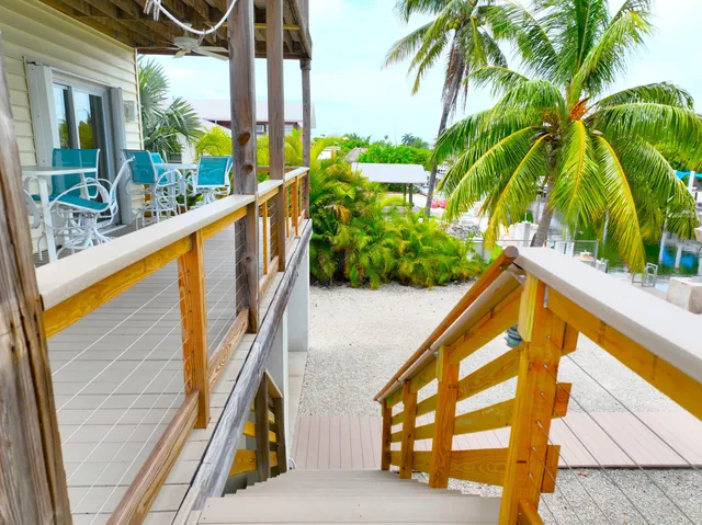 $1,650,000 | 1590 Dolphin Drive, Marathon, FL 33050