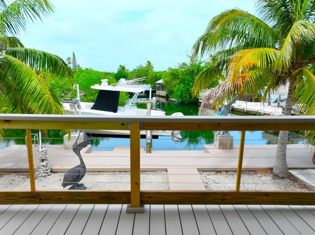 $1,650,000 | 1590 Dolphin Drive, Marathon, FL 33050