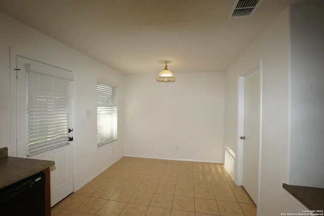 $1,800 | 10707 Rindle Ranch, San Antonio, TX 78249