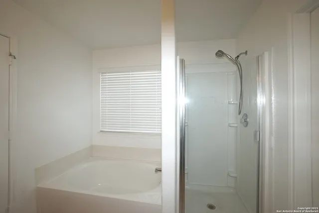 $1,800 | 10707 Rindle Ranch, San Antonio, TX 78249