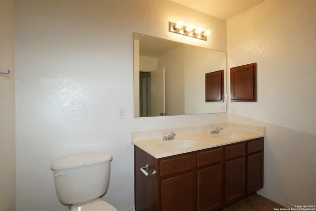 $1,800 | 10707 Rindle Ranch, San Antonio, TX 78249