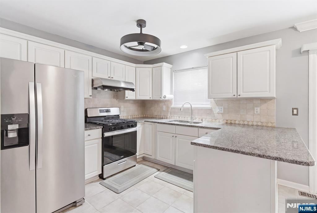 1158 Francyne Way Union, NJ 07083 - Photo 4 of 27