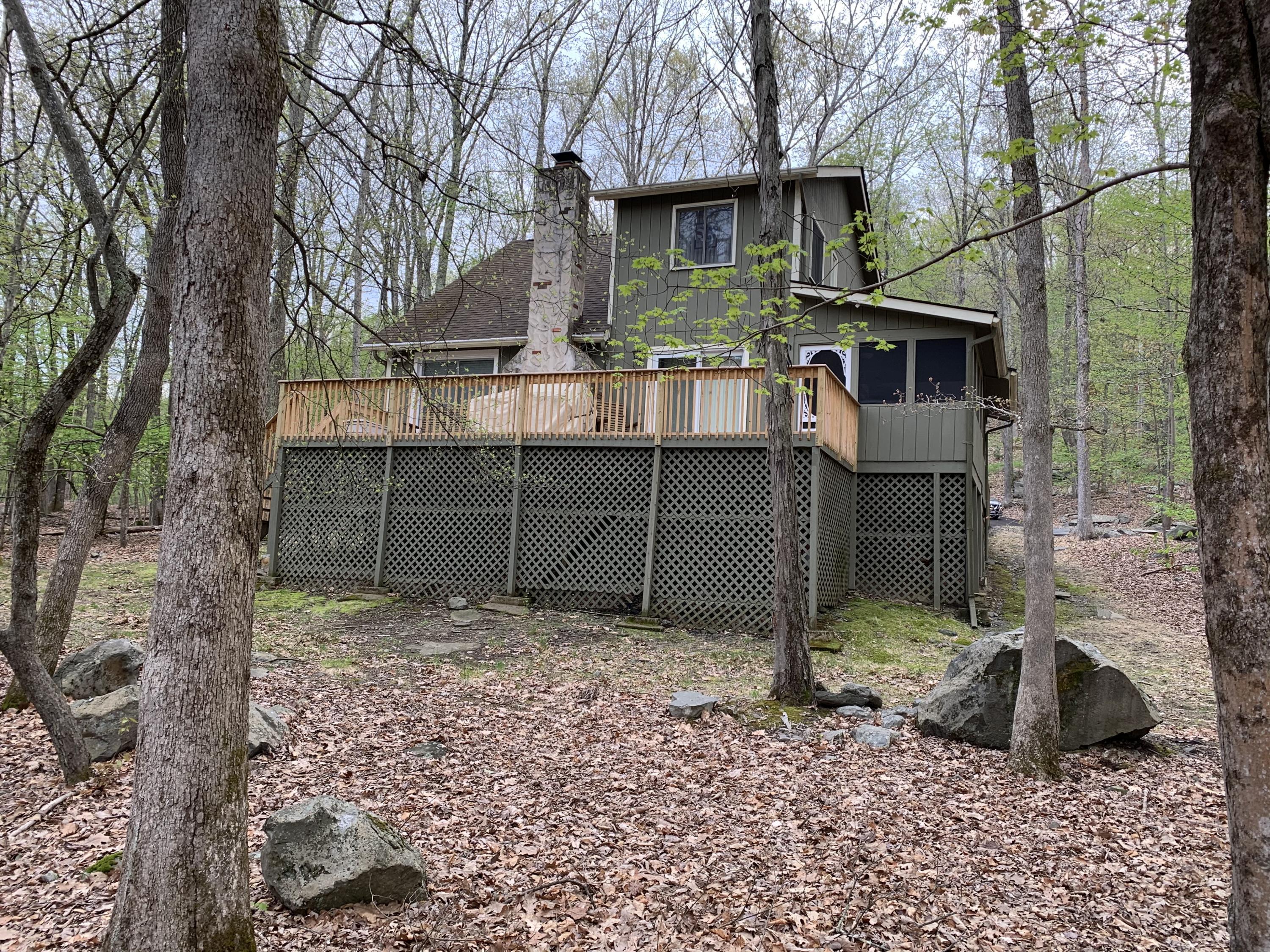 5810 Decker Road Bushkill, PA 18324 - Photo 1 of 37 1-Front
