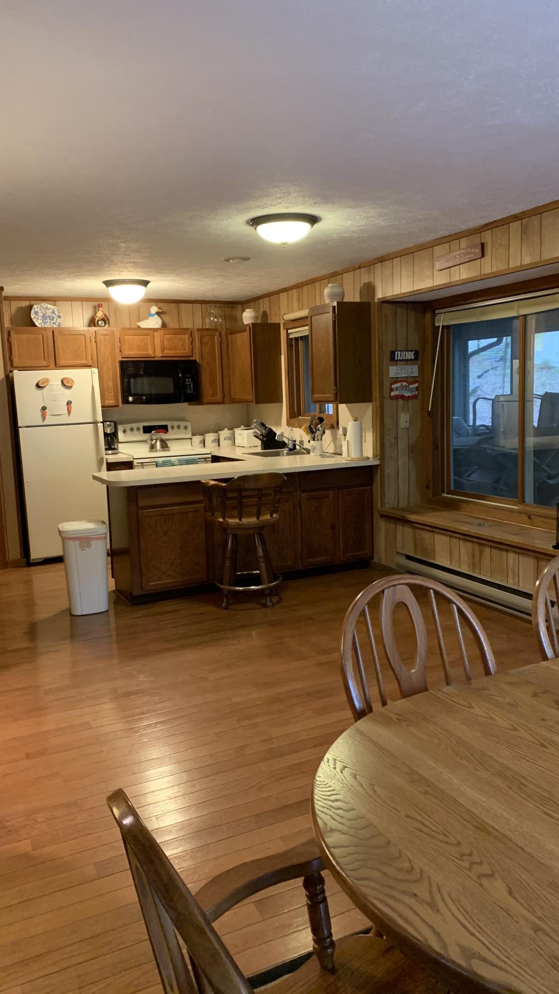 5810 Decker Road Bushkill, PA 18324 - Photo 9 of 37 10-Kitchen
