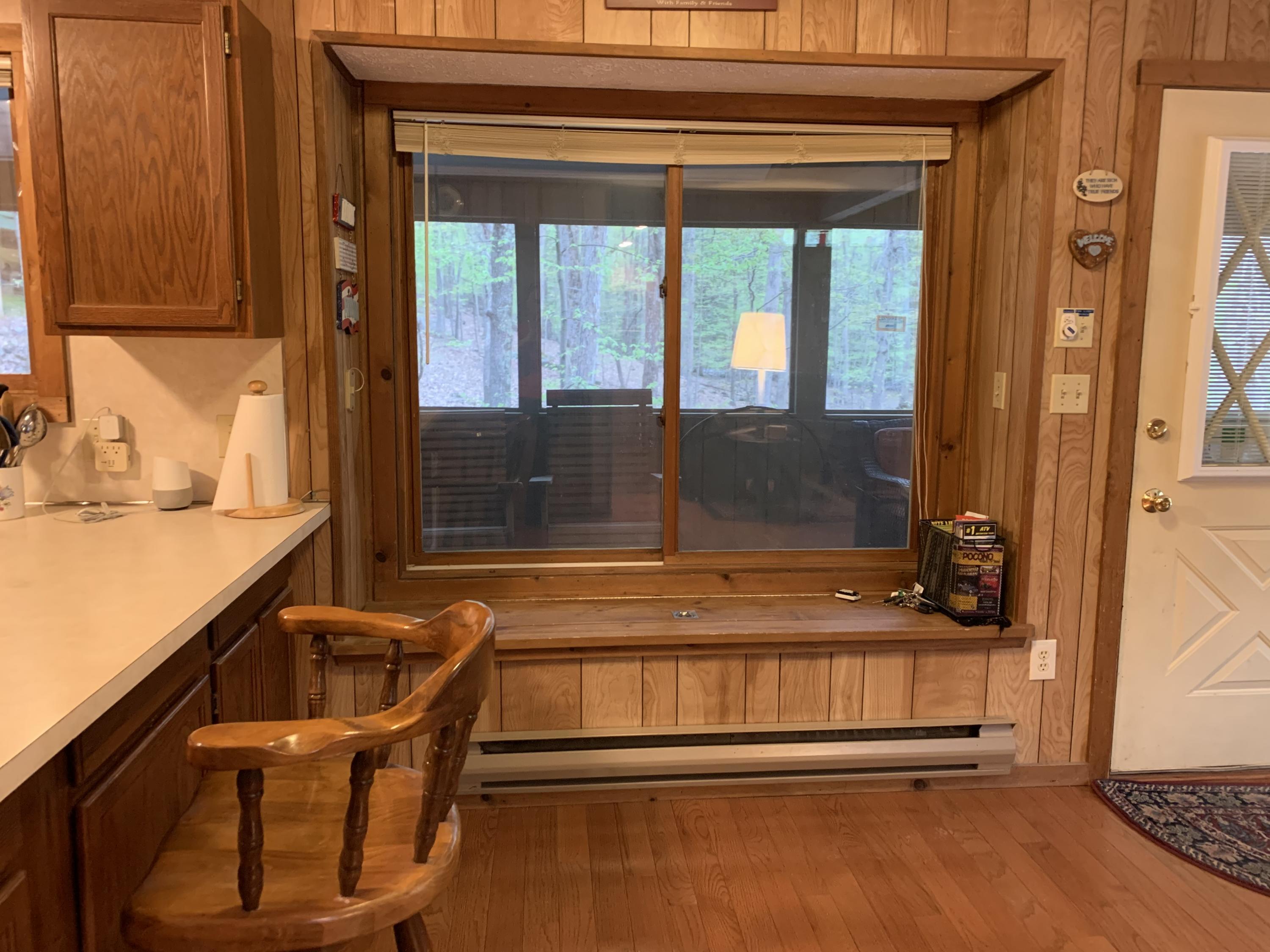 5810 Decker Road Bushkill, PA 18324 - Photo 10 of 37 11-Breakfast Bar & Window Storage Bench