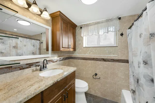 $3,950,000 | 182 Bayview Drive, Islamorada, FL 33036