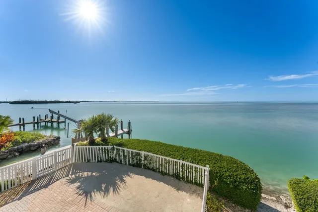 $4,100,000 | 182 Bayview Drive, Islamorada, FL 33036