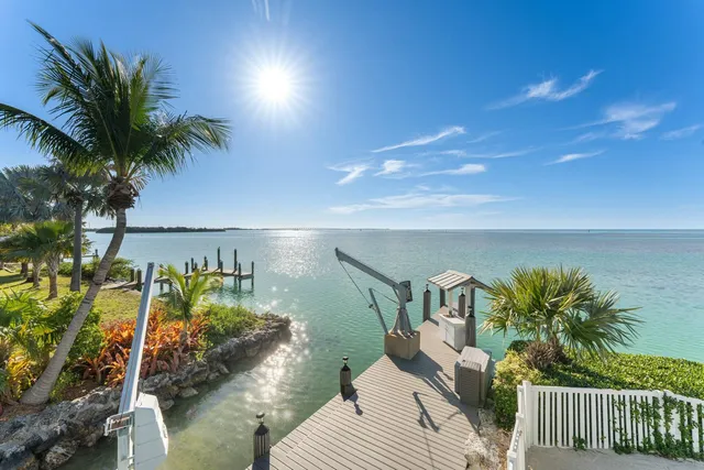 $4,100,000 | 182 Bayview Drive, Islamorada, FL 33036