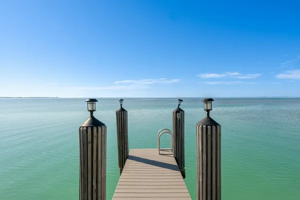 $3,950,000 | 182 Bayview Drive, Islamorada, FL 33036