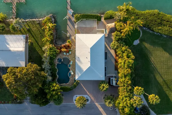 $3,950,000 | 182 Bayview Drive, Islamorada, FL 33036