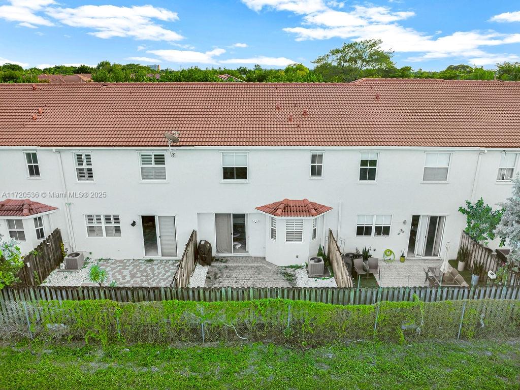 1007 Northeast 208th Street, Unit 1007 Miami, FL 33179 - Photo 32 of 68