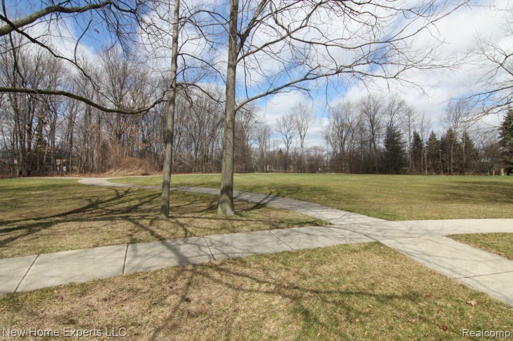 2723 Santia Road Troy, MI 48085 - Photo 44 of 47 IMG_0397.jpg