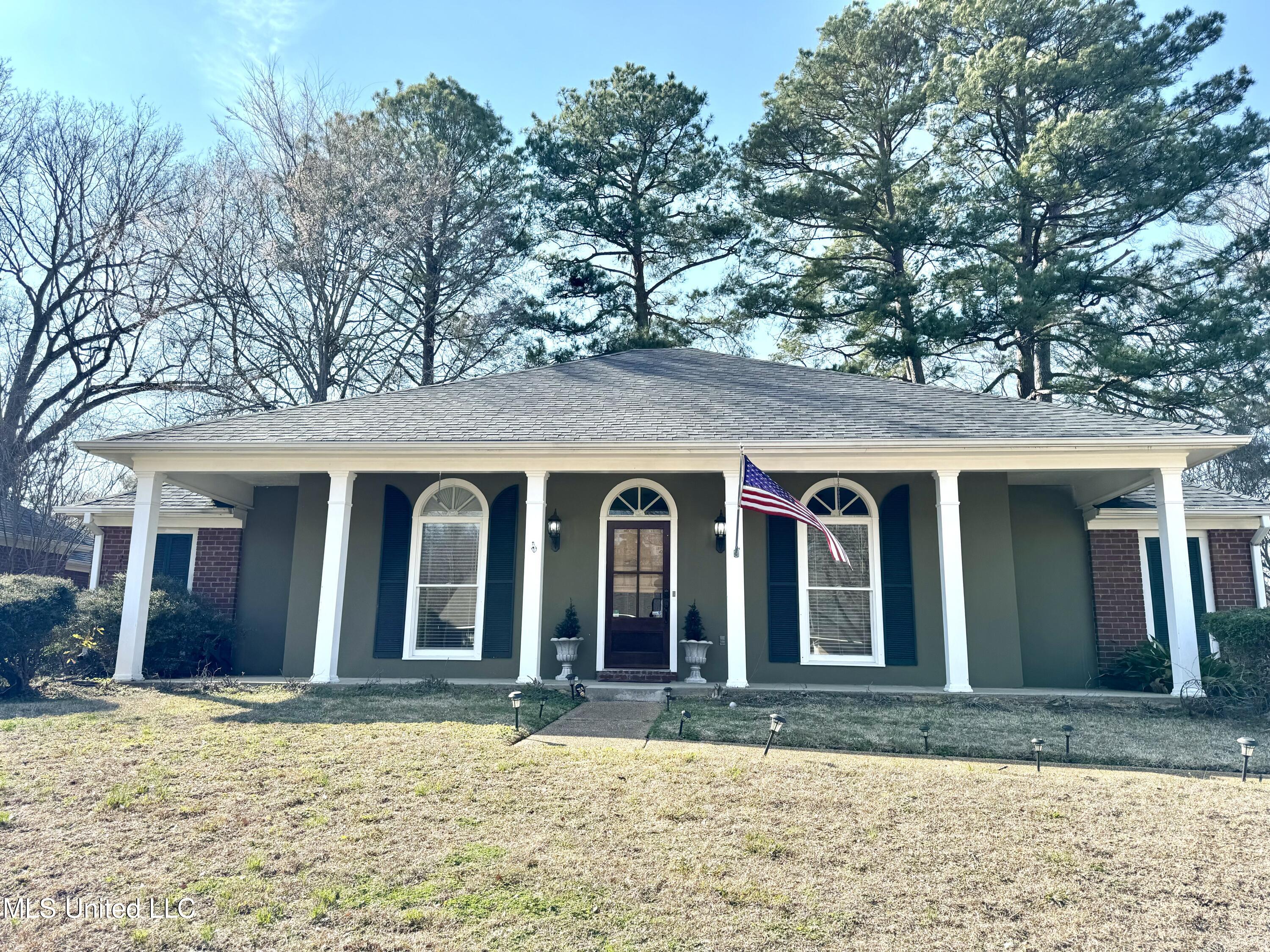 137 Trace Ridge Drive Ridgeland, MS 39157 - Photo 1 of 31 137 Trace Ridge Dr.