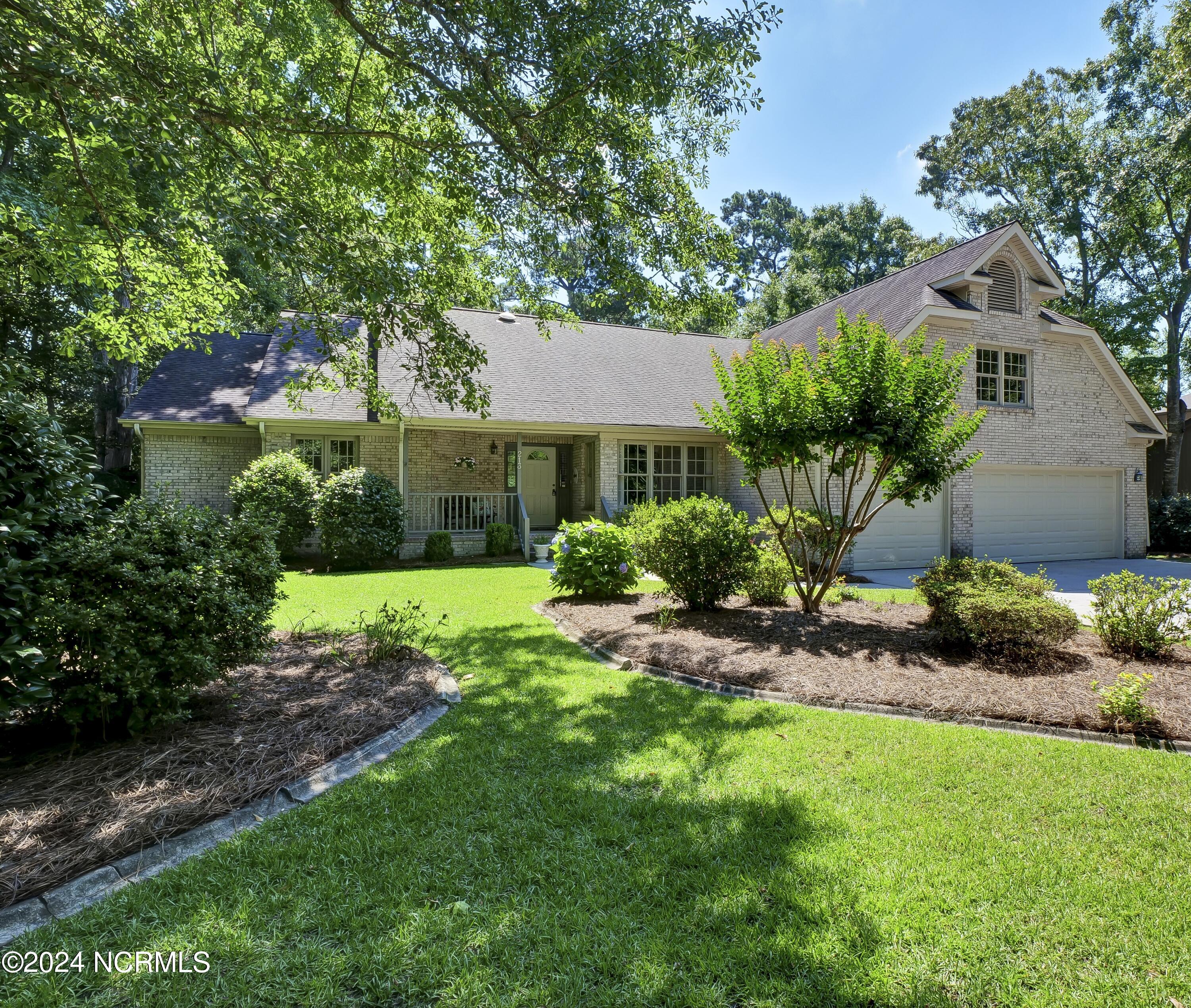 213 Ravenswood Road Hampstead, NC 28443 - Photo 3 of 67 3