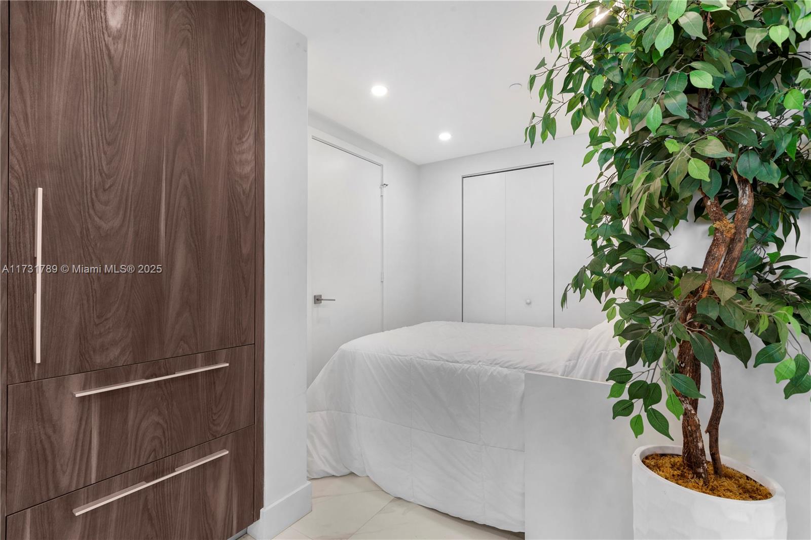 3131 Northeast 7th Avenue, Unit 1902 Miami, FL 33137 - Photo 11 of 20