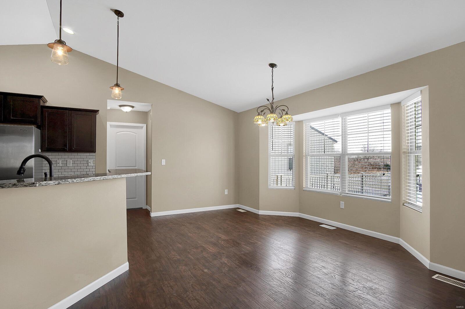 5967 Staunton Road Edwardsville, IL 62025 - Photo 13 of 43